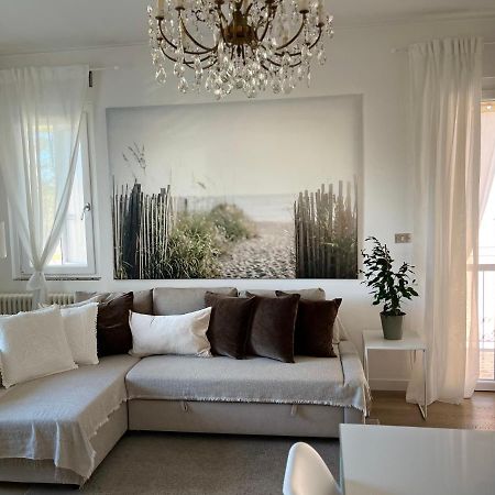 Family Apartment 2 Сирмионе Екстериор снимка