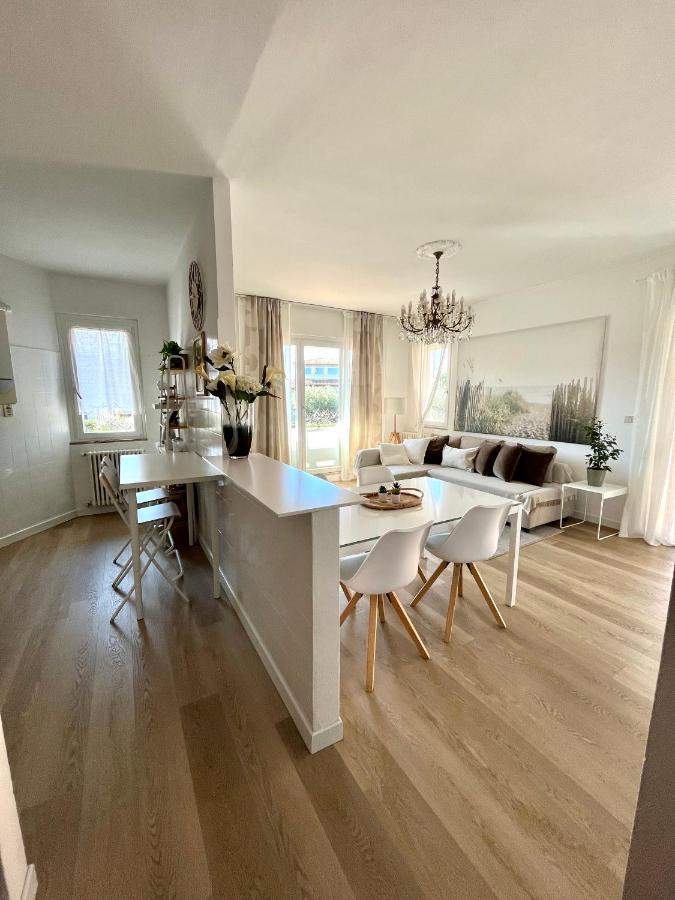 Family Apartment 2 Сирмионе Екстериор снимка